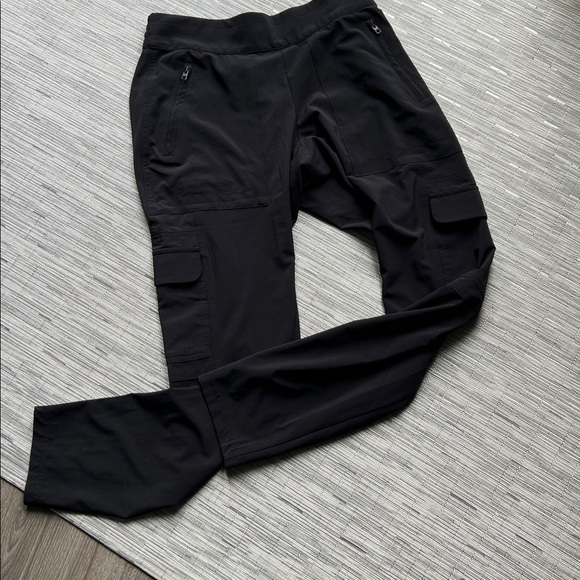 Athleta Pants - Athleta Women's Black Ankle Cargo Pants Size 2
